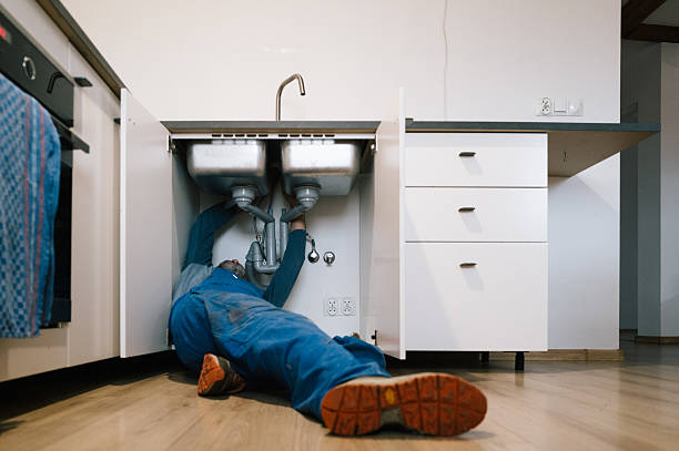 Professional Plumbing technician working in Toppenish, WA